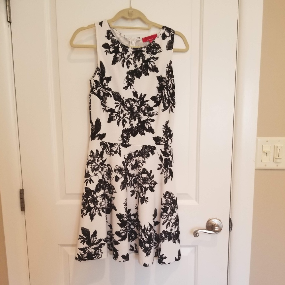 Black and White Floral Print Dress